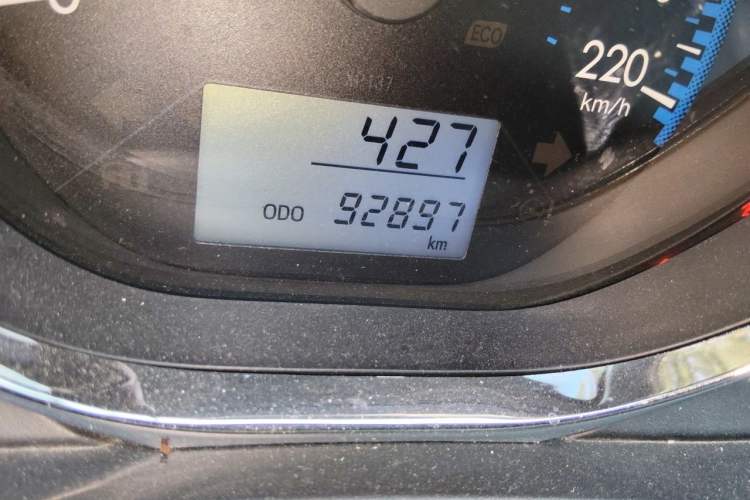 Used Toyota Vios 2017 1.5L Manual Trend Edition Odometer Close Up