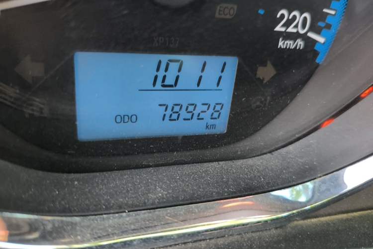 Used Toyota Vios 2017 1.5L Manual Trend Edition Odometer Close Up