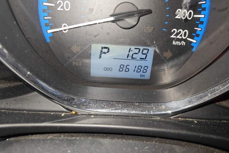 Used Toyota Vios 2017 1.5L CVT Innovation Edition Odometer Close Up