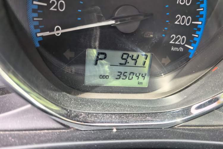 Used Toyota Vios 2017 1.5L CVT Innovation Edition Odometer Close Up