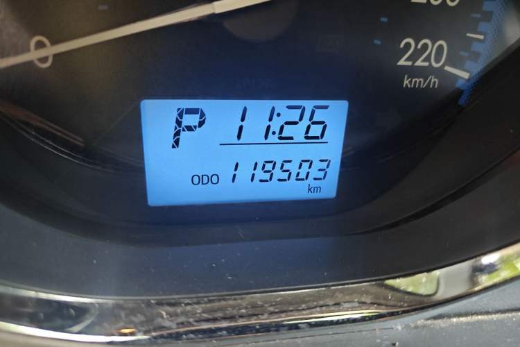 Used Toyota Vios 2017 1.5L CVT Innovation Edition Odometer Close Up