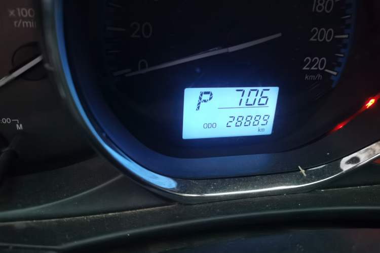 Used Toyota Vios 2017 1.5L CVT Innovation Edition Odometer Close Up