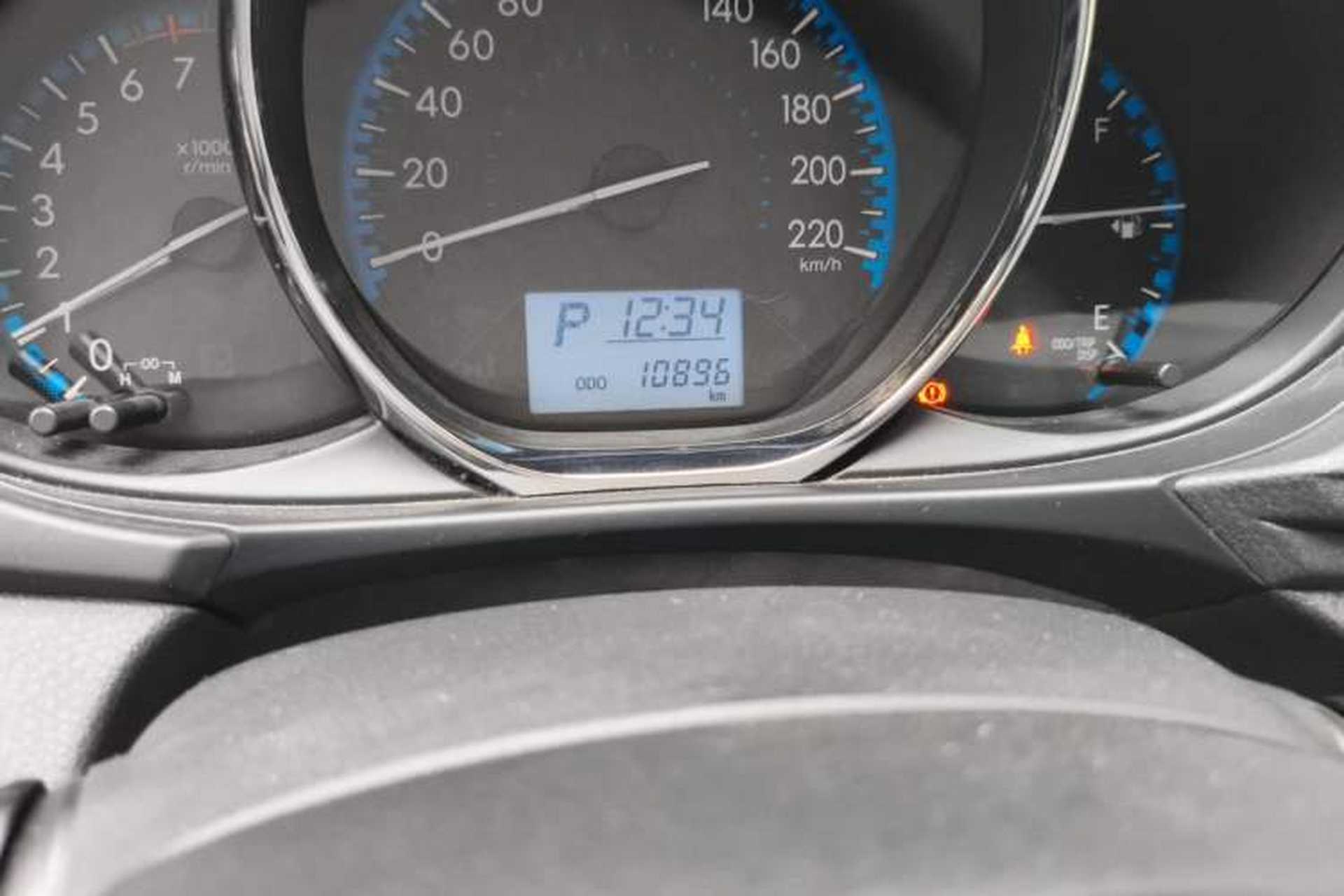 Used Toyota Vios 2017 1.5L CVT Innovation Edition Odometer Close Up