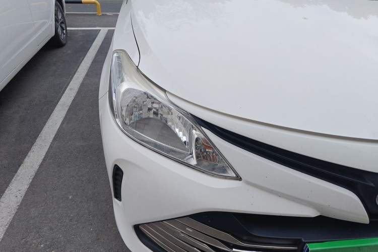 Used Toyota Vios 2017 1.5L CVT Innovation Edition Right Front Headlight