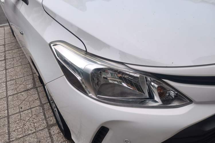 Used Toyota Vios 2017 1.5L CVT Innovation Edition Right Front Headlight
