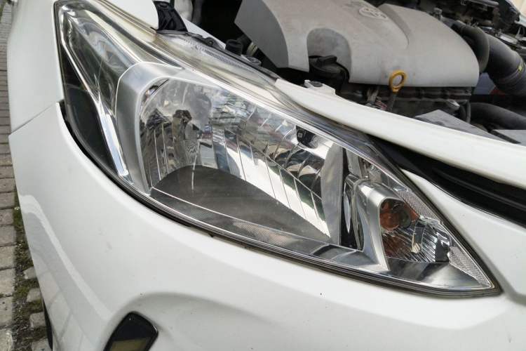 Used Toyota Vios 2017 1.3L Manual Front-Drive Version Right Front Headlight