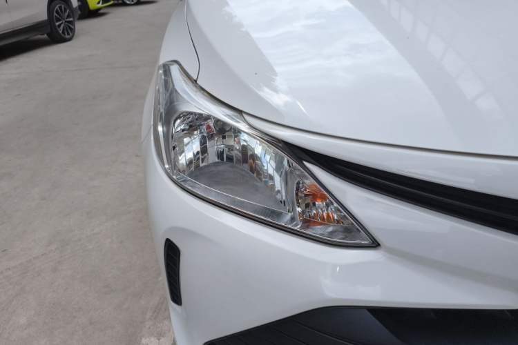 Used Toyota Vios 2017 1.5L Manual Trend Edition Right Front Headlight