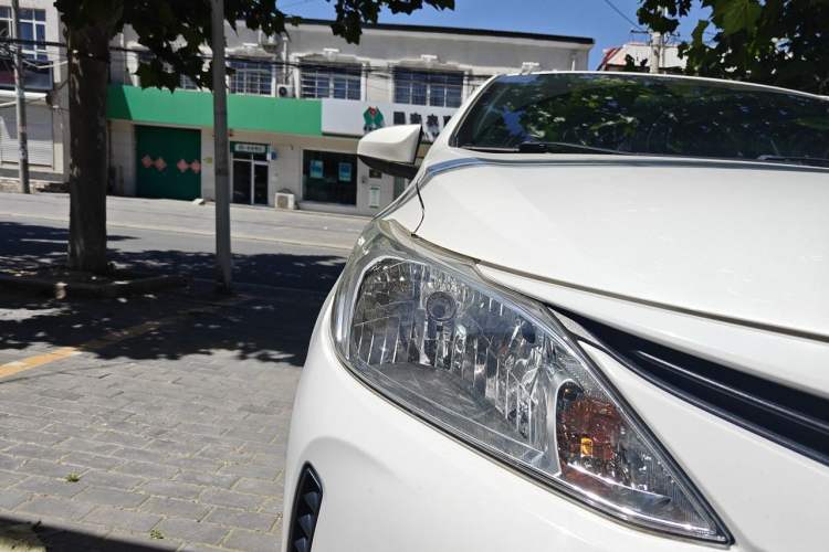 Used Toyota Vios 2017 1.5L CVT Innovation Edition Right Front Headlight