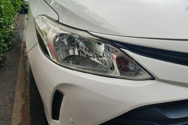 Used Toyota Vios 2017 1.5L CVT Innovation Edition Right Front Headlight