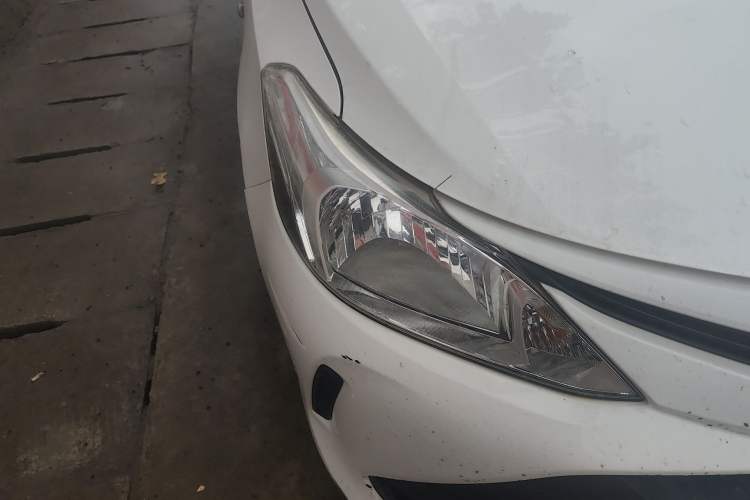 Used Toyota Vios 2017 1.5L CVT Innovation Edition Right Front Headlight