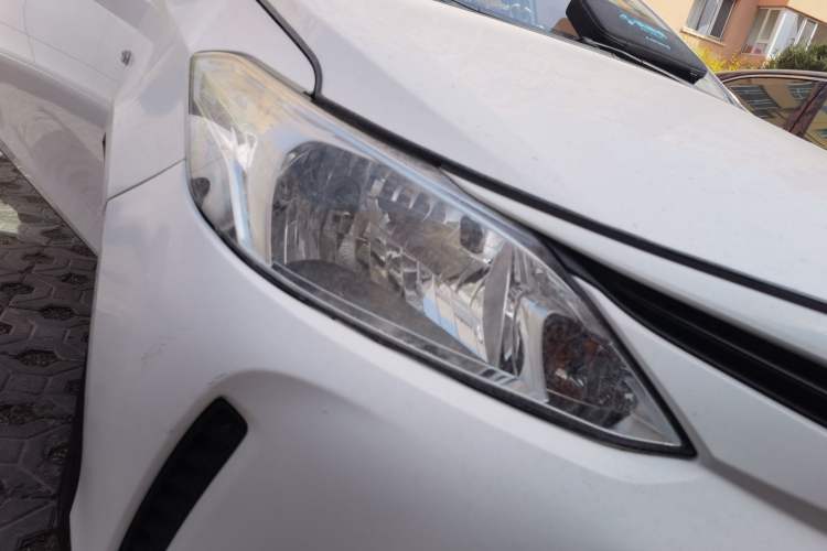 Used Toyota Vios 2017 1.5L CVT Innovation Edition Right Front Headlight