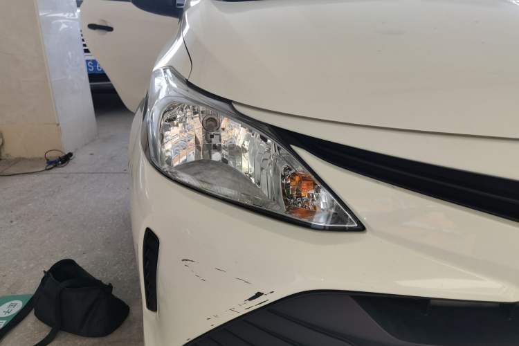 Used Toyota Vios 2017 1.3L Manual Front-Drive Version Right Front Headlight