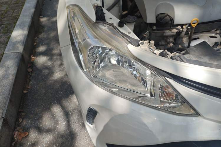 Used Toyota Vios 2017 1.5L CVT Innovation Edition Right Front Headlight