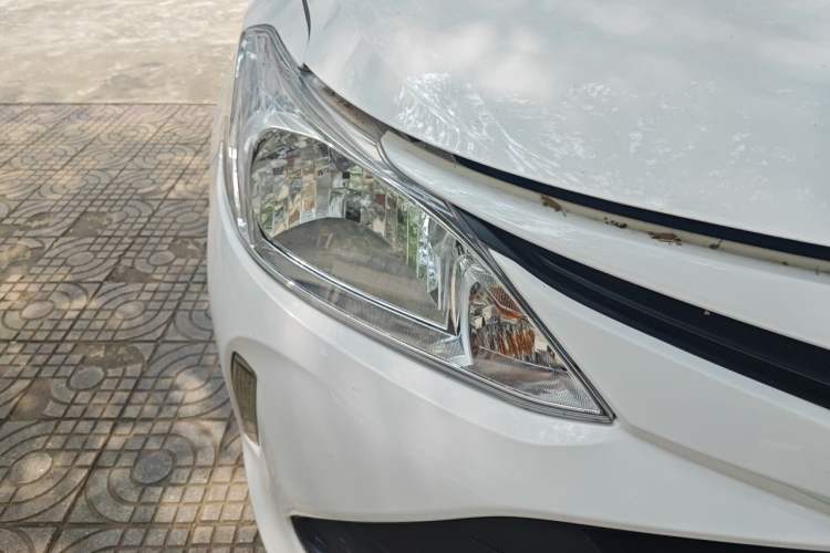 Used Toyota Vios 2017 1.5L CVT Innovation Edition Right Front Headlight