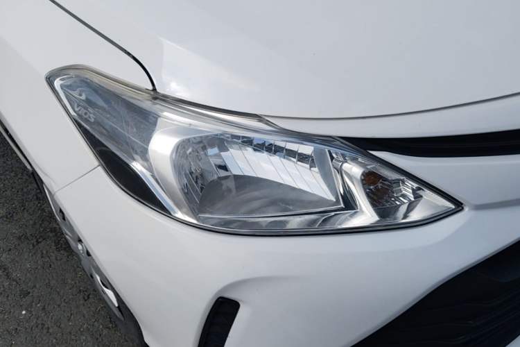 Used Toyota Vios 2017 1.5L CVT Innovation Edition Right Front Headlight