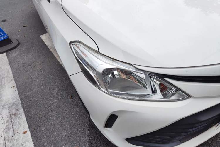 Used Toyota Vios 2017 1.5L CVT Innovation Edition Right Front Headlight