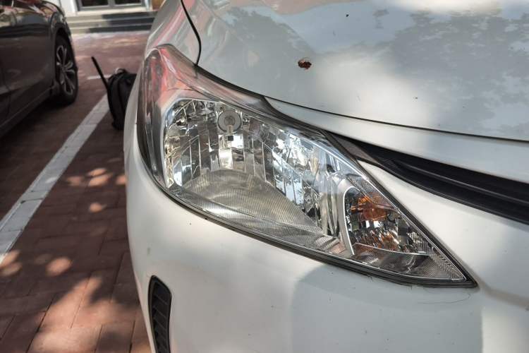 Used Toyota Vios 2017 1.5L Manual Trend Edition Right Front Headlight