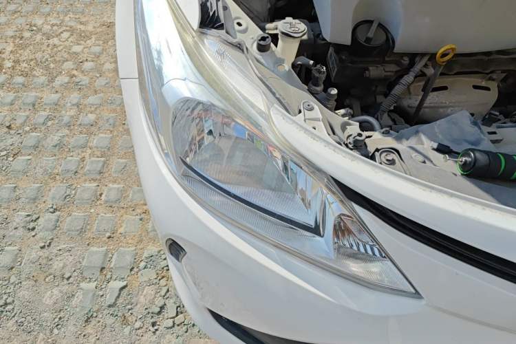 Used Toyota Vios 2017 1.5L CVT Innovation Edition Right Front Headlight