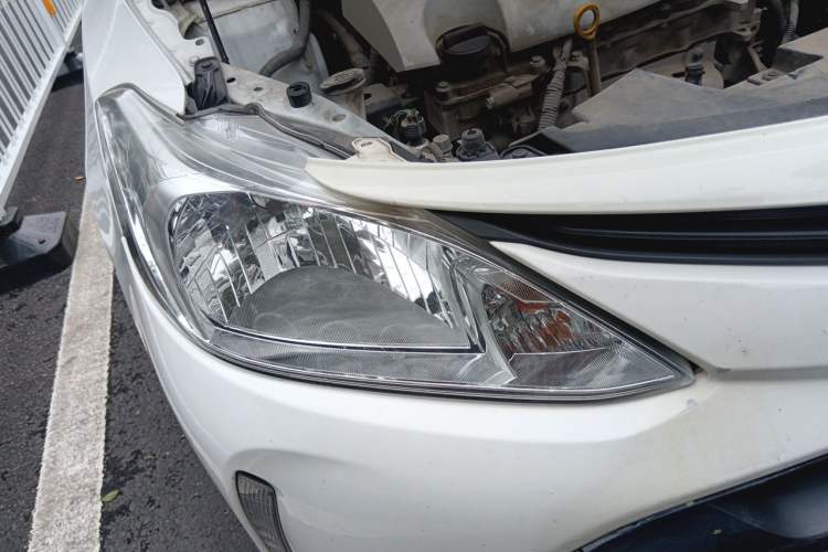 Used Toyota Vios 2017 1.3L Manual Front-Drive Version Right Front Headlight