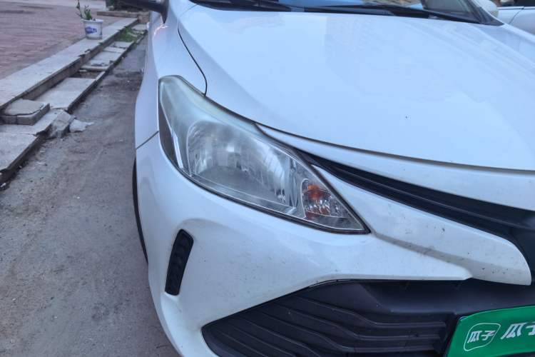 Used Toyota Vios 2017 1.5L CVT Innovation Edition Right Front Headlight