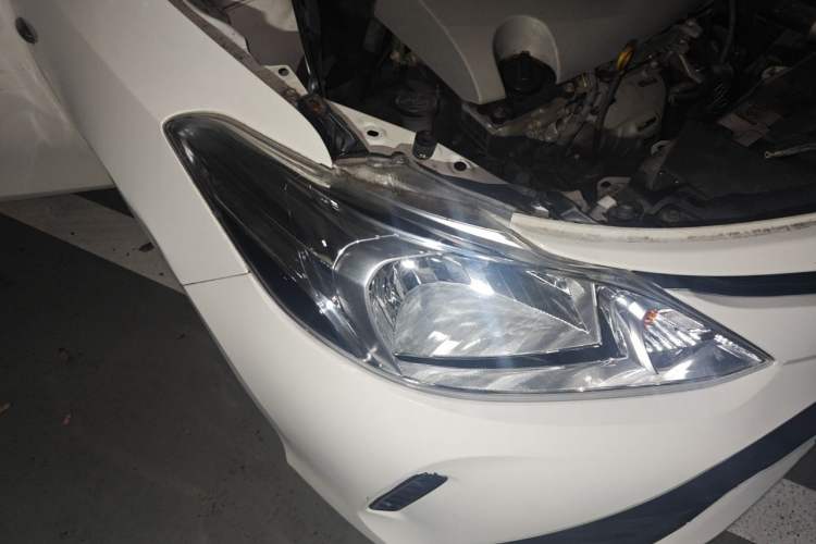 Used Toyota Vios 2017 1.5L CVT Innovation Edition Right Front Headlight