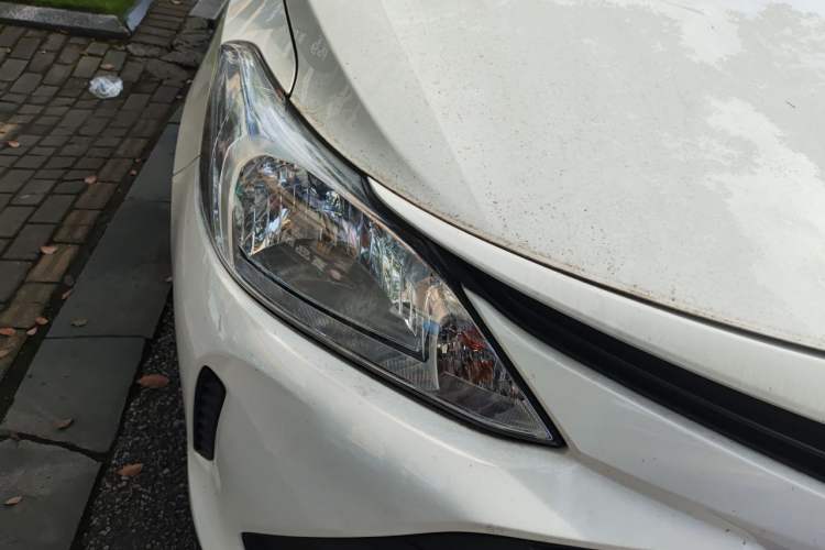 Used Toyota Vios 2017 1.5L CVT Innovation Edition Right Front Headlight