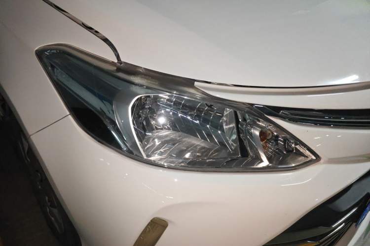 Used Toyota Vios 2017 1.5L CVT Innovation Edition Right Front Headlight