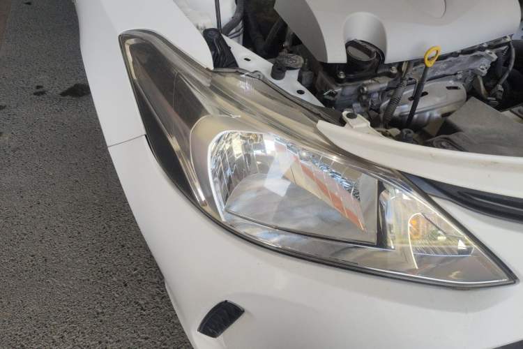 Used Toyota Vios 2017 1.5L CVT Innovation Edition Right Front Headlight