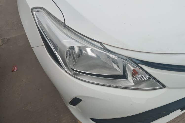 Used Toyota Vios 2017 1.5L CVT Innovation Edition Right Front Headlight
