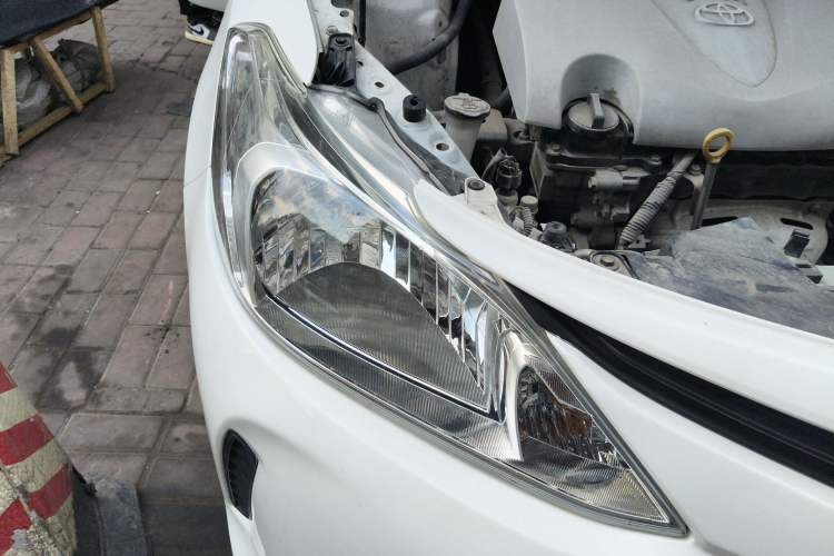 Used Toyota Vios 2017 1.5L CVT Innovation Edition Right Front Headlight