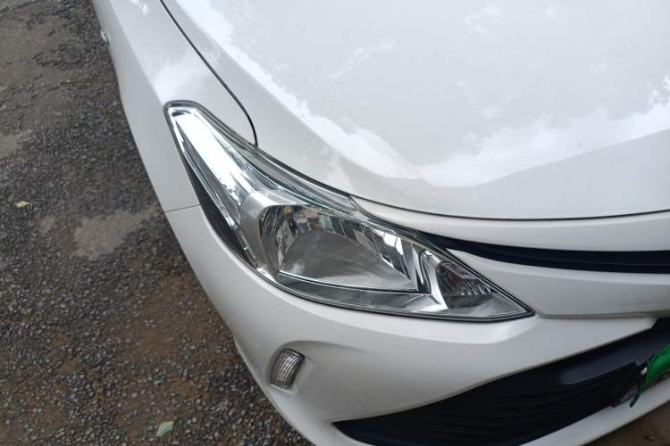 Used Toyota Vios 2017 1.5L CVT Innovation Edition Right Front Headlight