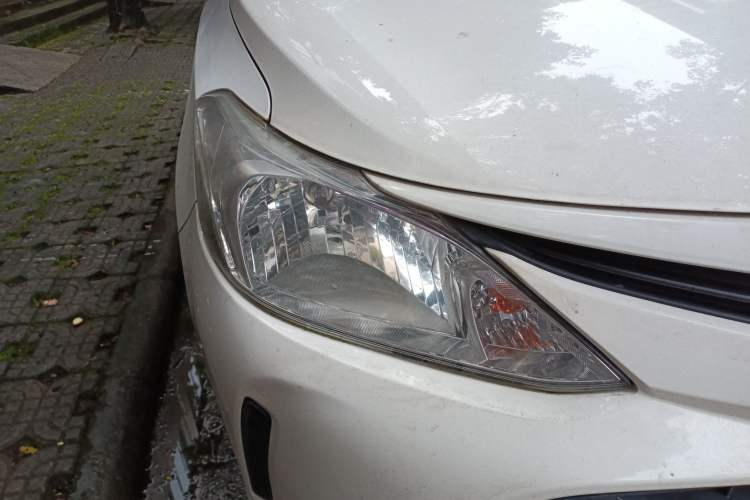 Used Toyota Vios 2017 1.3L Manual Front-Drive Version Right Front Headlight