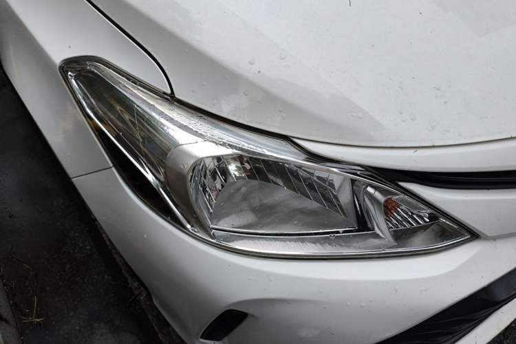 Used Toyota Vios 2017 1.5L Manual Trend Edition Right Front Headlight