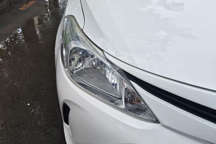 Used Toyota Vios 2017 1.3L Manual Rui Xing Edition Right Front Headlight