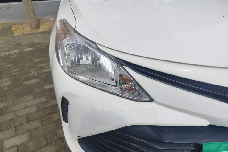 Used Toyota Vios 2017 1.5L Manual Trend Edition Right Front Headlight