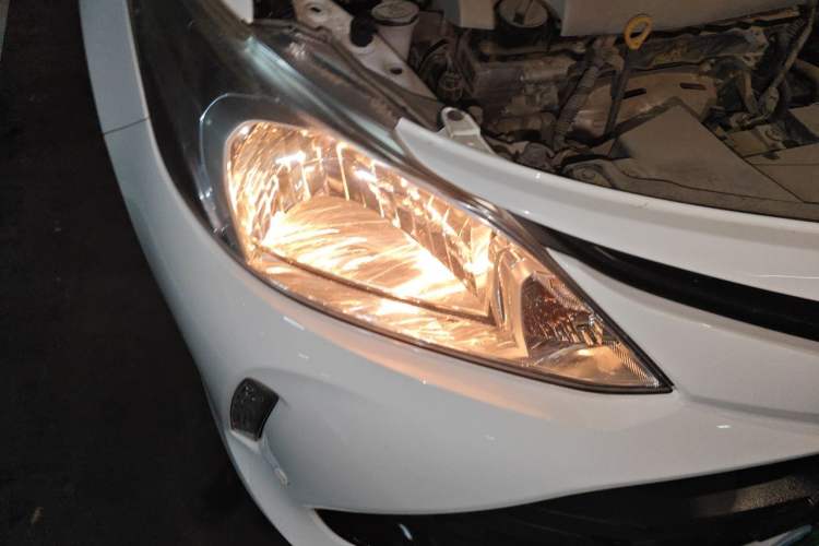 Used Toyota Vios 2017 1.5L CVT Innovation Edition Right Front Headlight