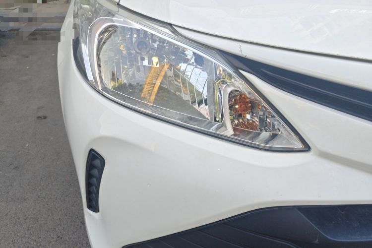 Used Toyota Vios 2017 1.5L CVT Innovation Edition Right Front Headlight