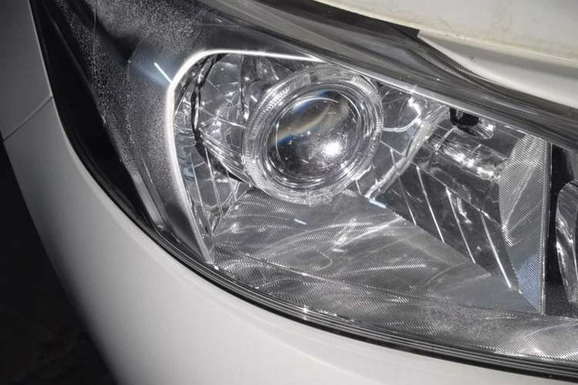 Used Toyota Vios 2017 1.5L Manual Trend Edition Right Front Headlight