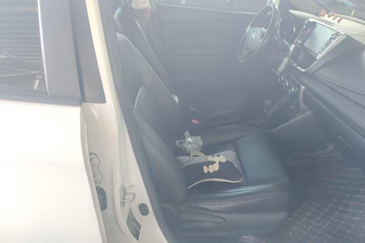 Used Toyota Vios 2017 1.5L CVT Innovation Edition Right Front Seat