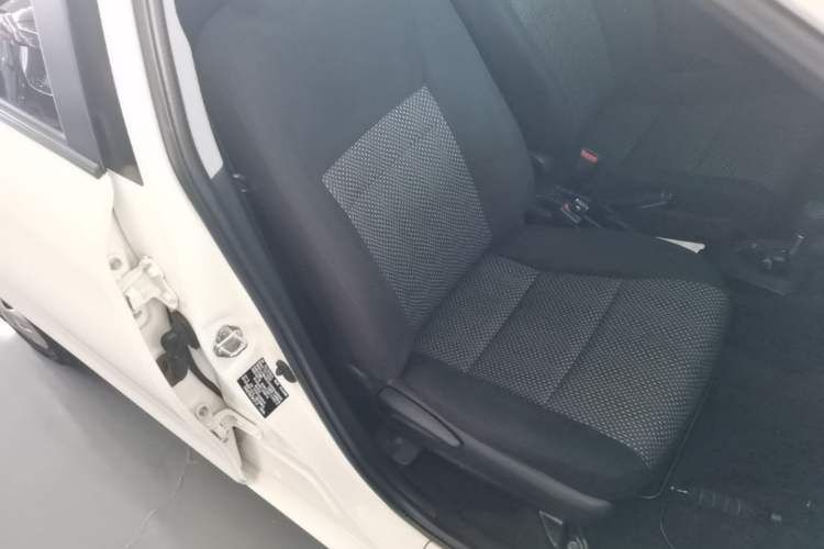 Used Toyota Vios 2017 1.5L CVT Innovation Edition Right Front Seat