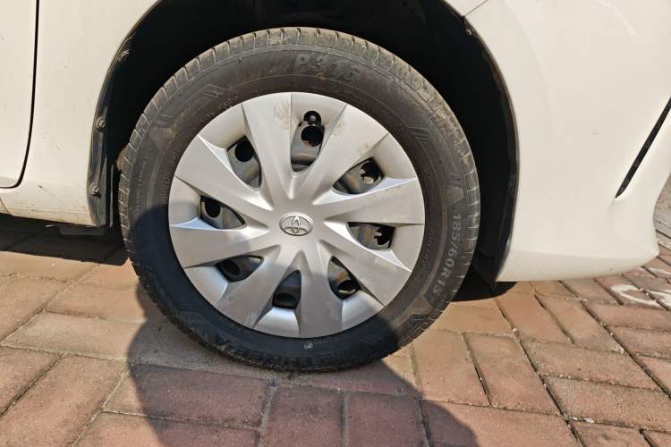 Used Toyota Vios 2017 1.5L CVT Innovation Edition Right Front Wheel Hub