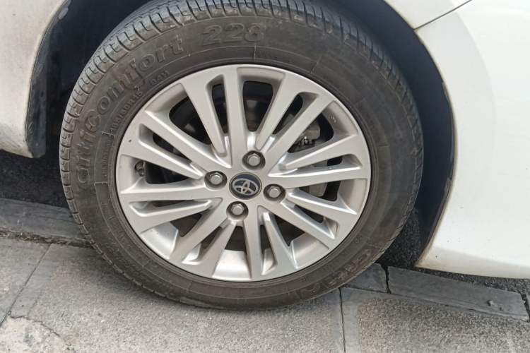 Used Toyota Vios 2017 1.5L Manual Smart Drive Edition Right Front Wheel Hub