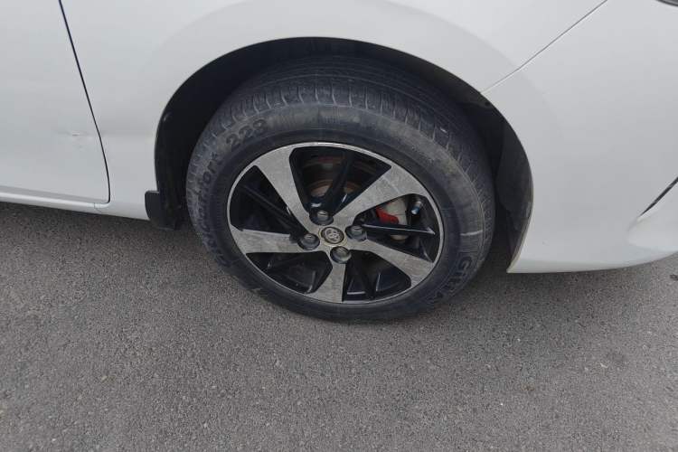 Used Toyota Vios 2017 1.5L CVT Innovation Edition Right Front Wheel Hub
