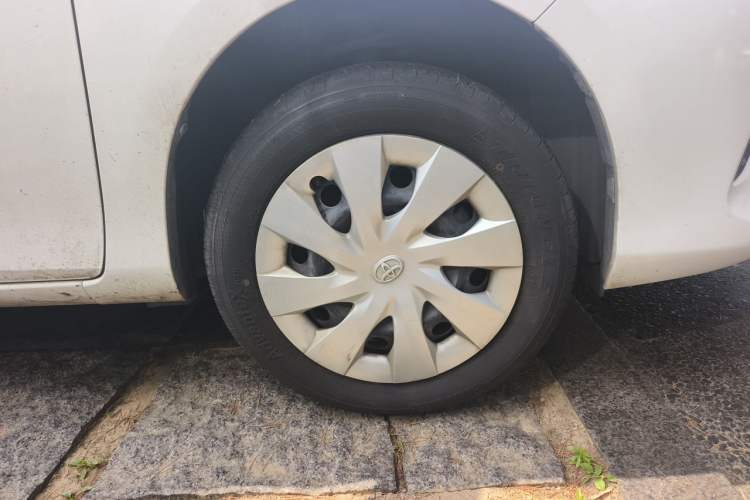 Used Toyota Vios 2017 1.5L CVT Innovation Edition Right Front Wheel Hub