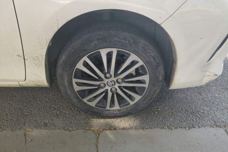 Used Toyota Vios 2017 1.5L CVT Innovation Edition Right Front Wheel Hub