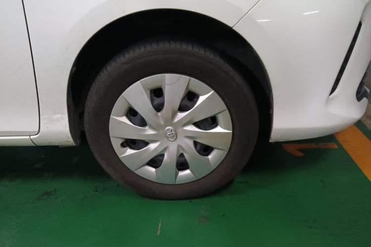 Used Toyota Vios 2017 1.5L CVT Innovation Edition Right Front Wheel Hub