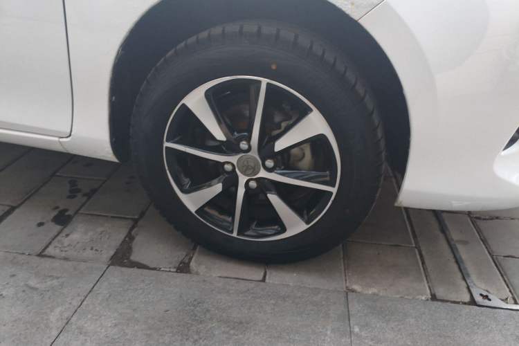 Used Toyota Vios 2017 1.5L CVT Innovation Edition Right Front Wheel Hub