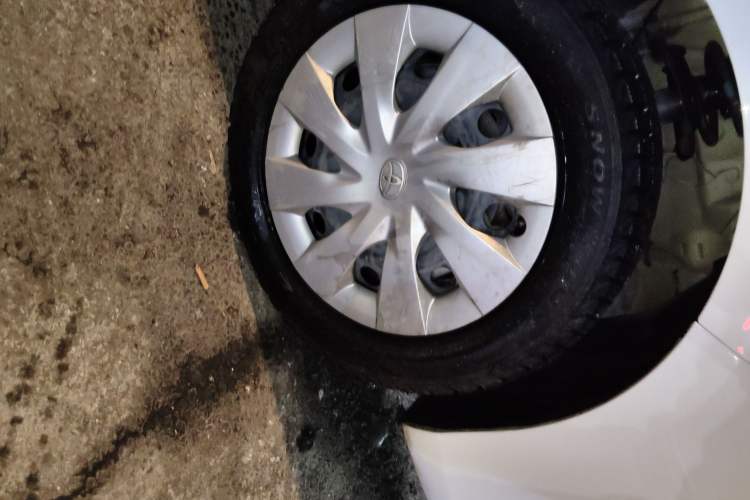 Used Toyota Vios 2017 1.5L CVT Innovation Edition Right Front Wheel Hub