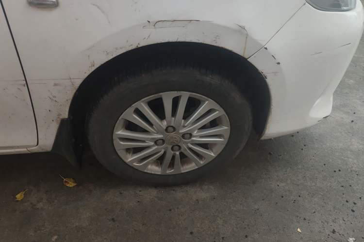 Used Toyota Vios 2017 1.5L CVT Innovation Edition Right Front Wheel Hub