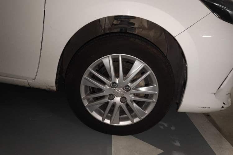 Used Toyota Vios 2017 1.5L CVT Innovation Edition Right Front Wheel Hub